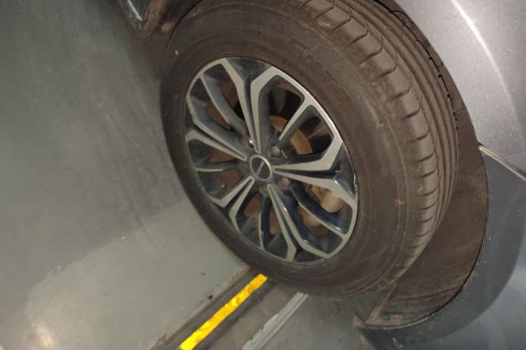 Used Roewe i6 MAX New Energy 2021 EV 500 Skyroof Deluxe Edition
