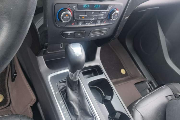 Used Ford Kuga 2017 EcoBoost 180 Two-Wheel-Drive Luxury Wing Edition