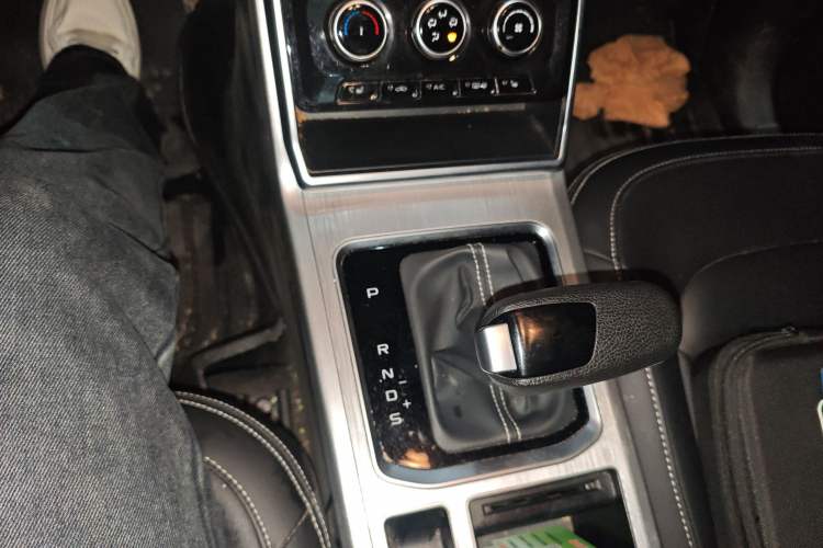 Used Bestune X40 2019 1.6L Automatic Luxury Edition China VI
