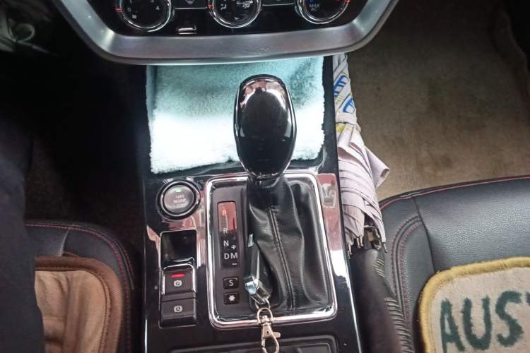 Used BAIC Off-Road BJ20 2016 1.5T CVT Luxury Model Gear Lever