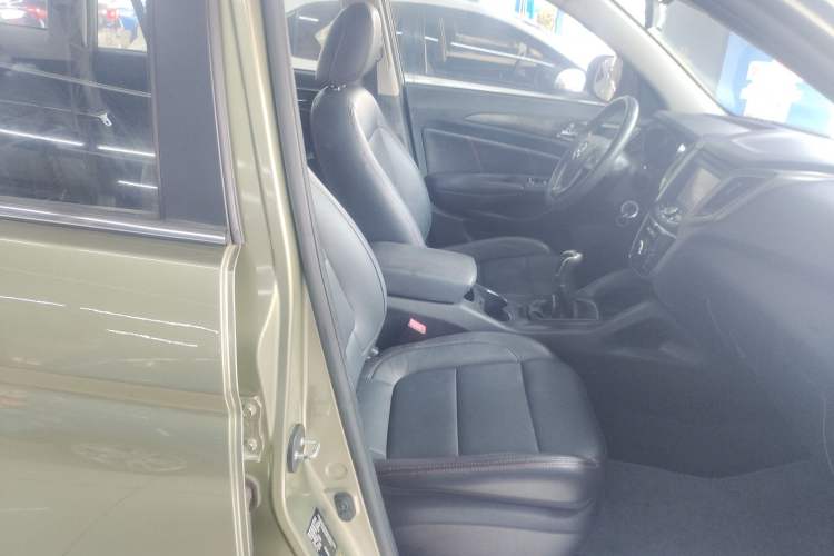 Used Changan CS75 2014 2.0L Manual Luxury Version China IV Standard
