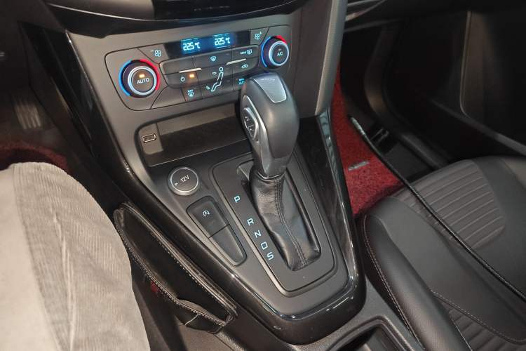 Used Ford Focus 2018 Two-Door Classic EcoBoost 125 Automatic Supercharged Style SmartDrive Edition