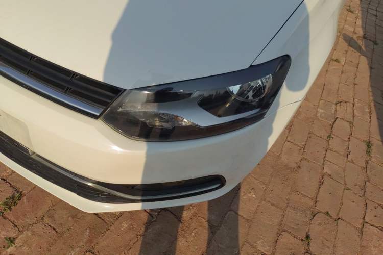 Used Volkswagen Polo 2016 1.4L Manual Fashion Model Left Front Headlight