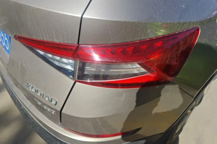 Used Skoda Kodiaq 2021 TSI330 5-Seat Two-Wheel Drive Comfort Edition Exterior 3