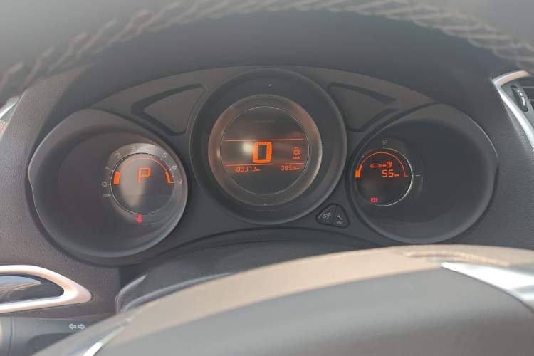 Used Citroen C4L 2015 1.8L Automatic Luxury Edition Instrument Cluster