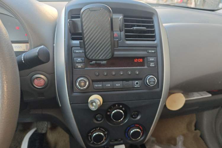 Used Nissan Sunny 2016 1.5XE Manual Leading Edition
