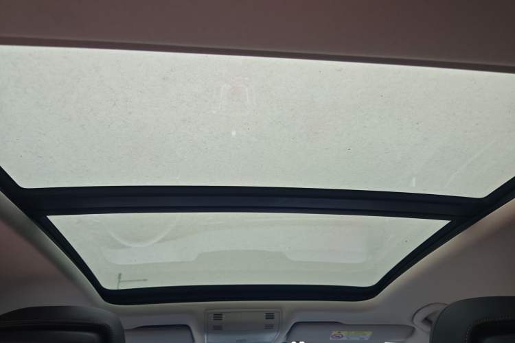 Used Volkswagen Magotan 2023 2 Million Units Commemorative Edition 330TSI DSG Luxury Version Headliner