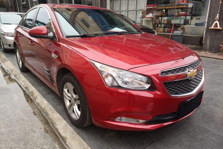 Used Chevrolet Cruze 2015 1.5L Classic SE AT Front Right 45 Deg