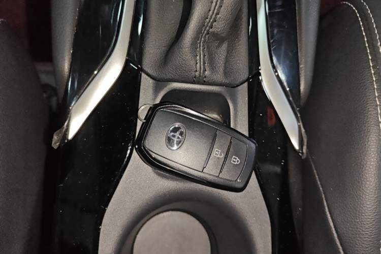 Used Toyota FRONTLANDER 2024 2.0L CVT Leading Plus Edition
