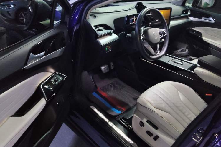 Used Volkswagen ID.6 X 2021 Pro Smart Long-Range Edition