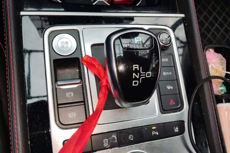 Used BYD Tang New Energy 2018 DM 2.0T All-Wheel Drive Smart Connectivity Luxury Model 7 Seats China V Emission Standard
