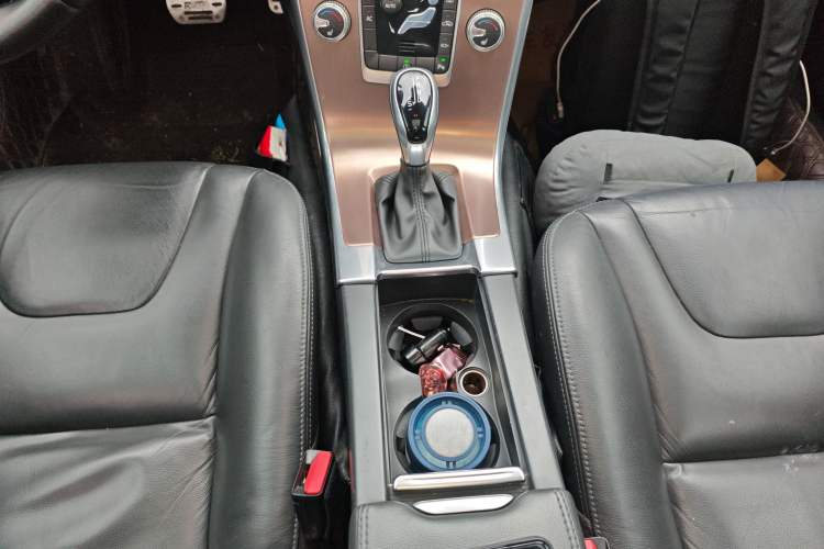 Used Volvo XC60 2017 T5 Smart Upgrade Edition