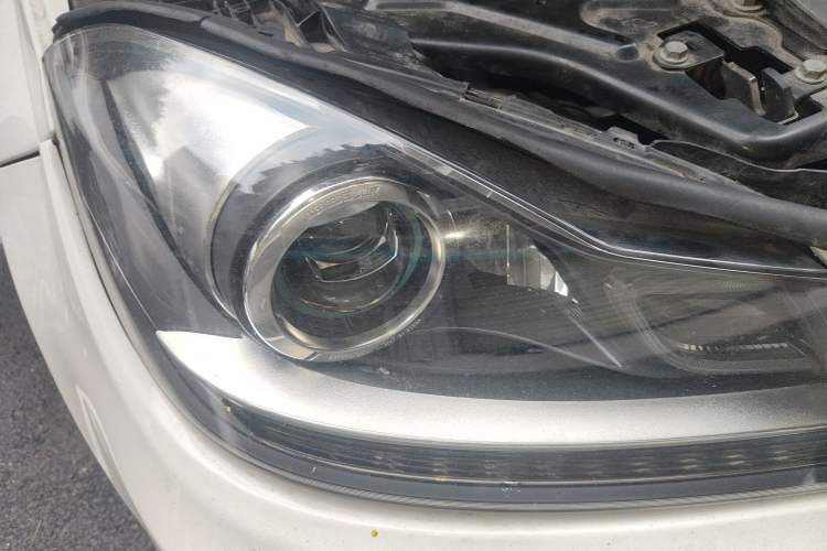 Used Mercedes-Benz C-Class 2013 C 180 Classic Grand Edition Right Front Headlight
