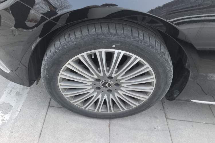 Used Mercedes-Benz E-Class 2023 Updated E 300 L Fashion Edition
