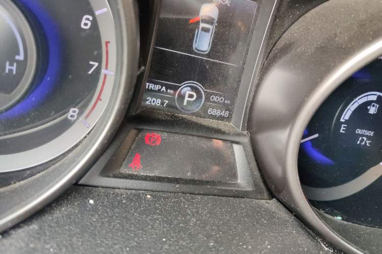 Used Changan CS75 2016 1.8T Automatic Elite Model China V Standard
