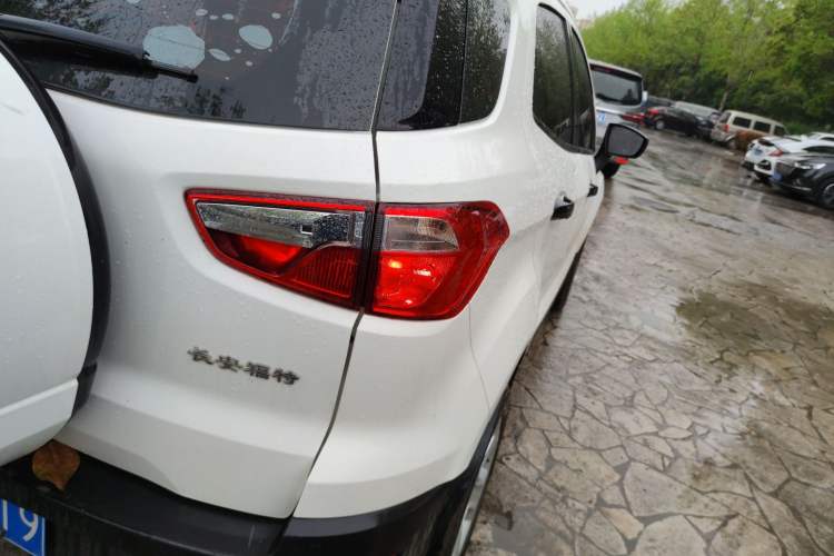 Used Ford EcoSport 2018 1.5L Automatic Elite Edition Right Rear Taillight