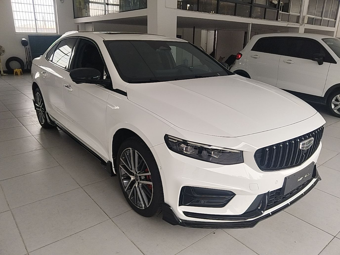 Geely Auto Preface 2024 2.0TD Qingyun Edition — снимка 3
