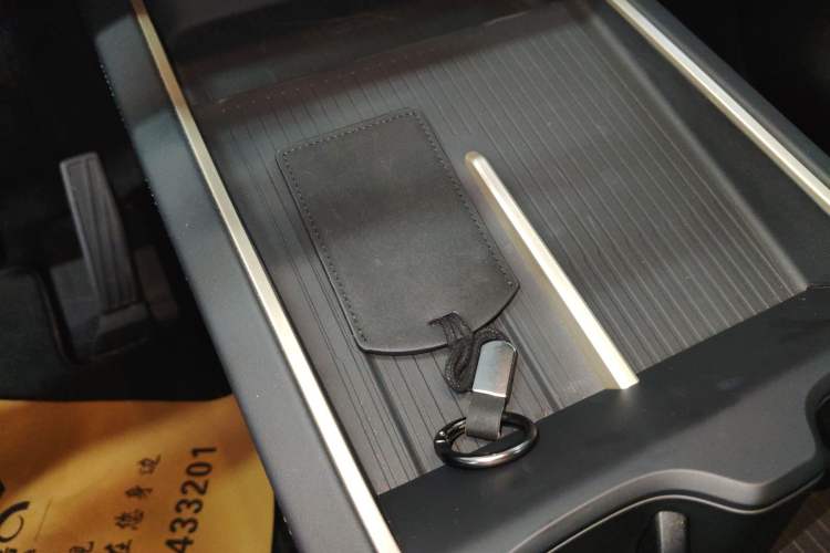 Used ONVO L60 2024 60 kWh Rear-Drive Version