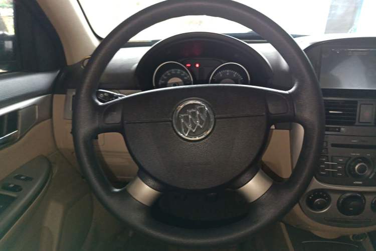 Used Buick Excelle 2013 1.5L Manual Classic Model Steering Wheel