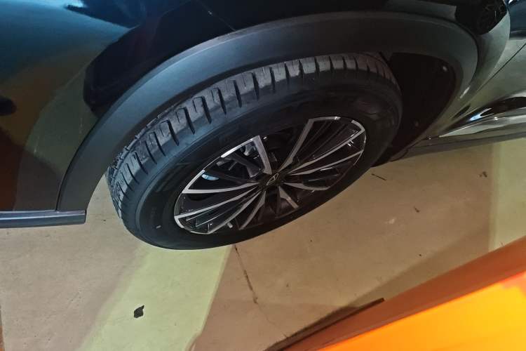 Used Chery Tiggo 8 PRO 2024 Champion Edition 290T Two-Wheel Drive Shining Version 5 Seats Exterior 4