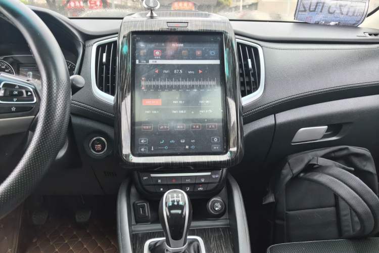 Used SWM X7 2016 1.8L Manual Luxury Edition 7 Seats