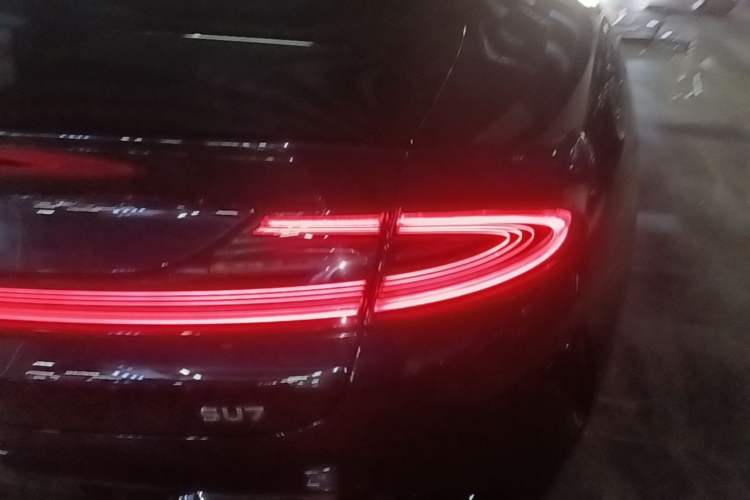 Used Xiaomi Auto SU7 2024 Rear-Drive Long-Range Intelligent Driving Version