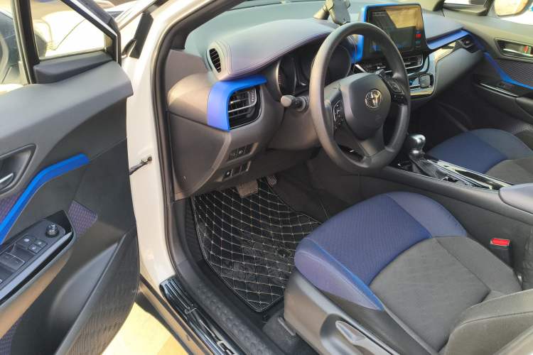 Used Toyota C-HR 2018 2.0L Leading Edition China V-standard
