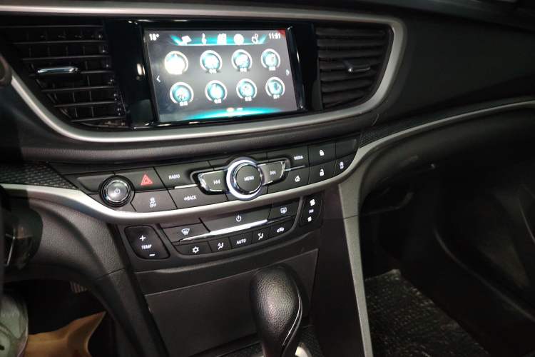 Used Buick GT 2019 18T Automatic Connected Elite Model China VI Standard Audio And AC Panel