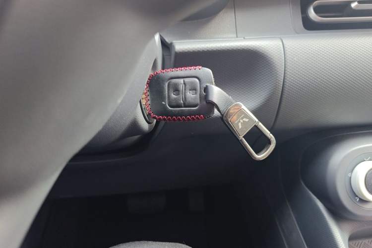 Used Wuling Hongguang New Energy 2024 All-Electric Model 300KM Practical Version