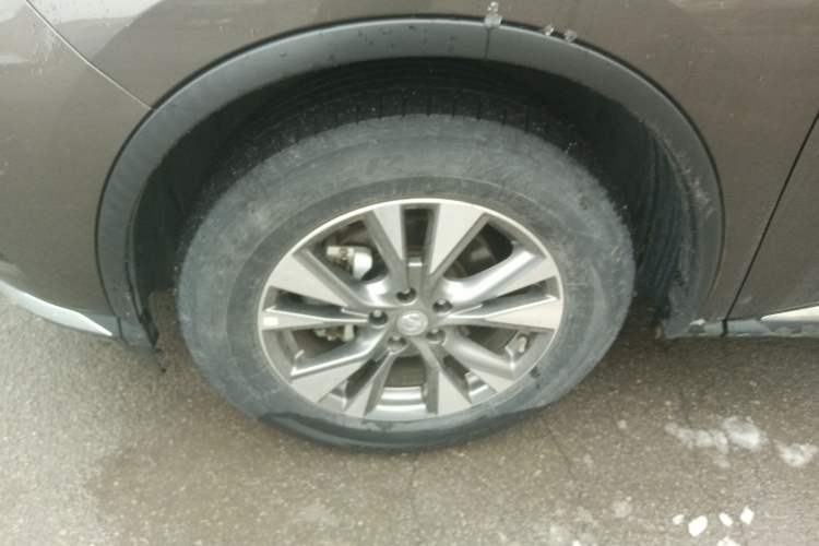 Used Nissan Murano 2019 2.5L XL Two-Wheel Drive Smart Connect Luxury Edition China VI Standard