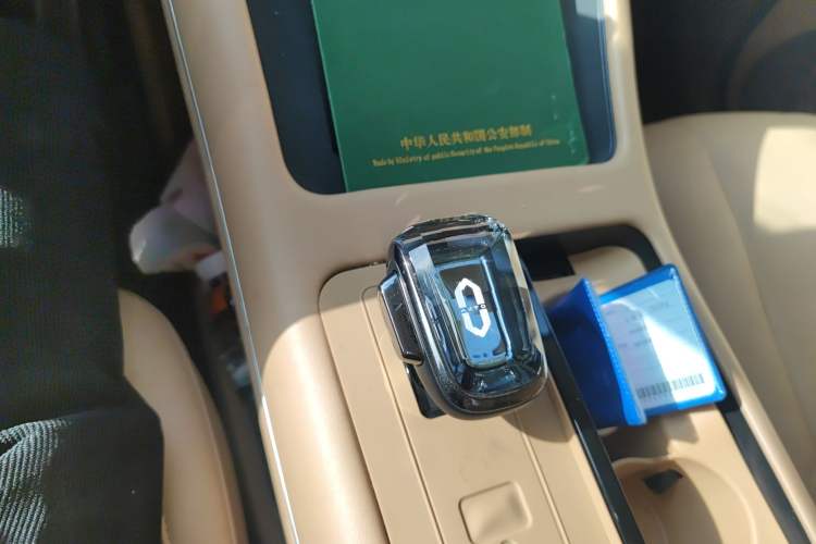 Used Hima AITO M7 2024 1.5T Intelligent Driving 4WD Max Edition 5 Seats Gear Lever