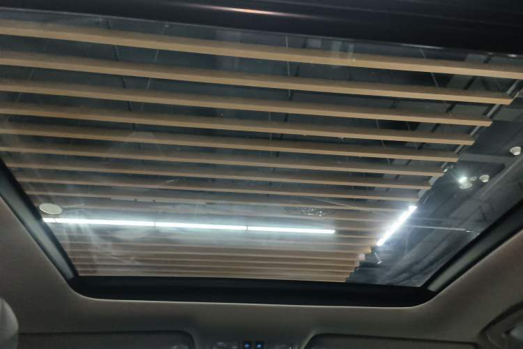 Used Toyota Highlander 2018 2.0T Four-Wheel Drive Luxury Edition 7 Seats China V Emission Standard
