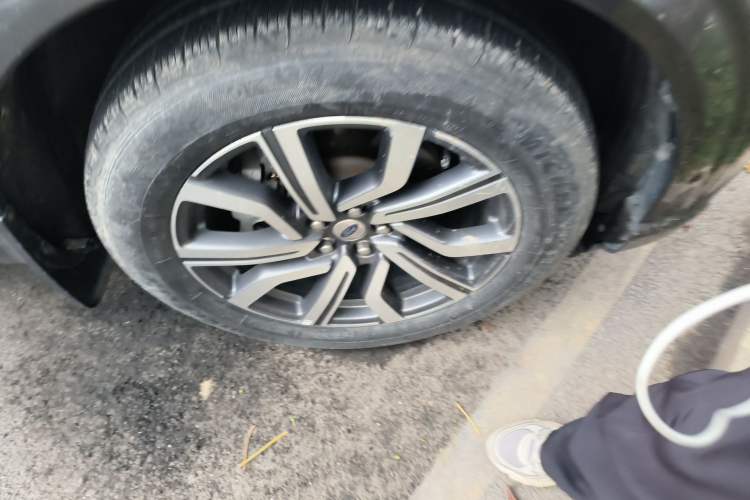 Used Ford Explorer 2023 EcoBoost 285 Four-Wheel Drive Titanium Edition 6 Seats