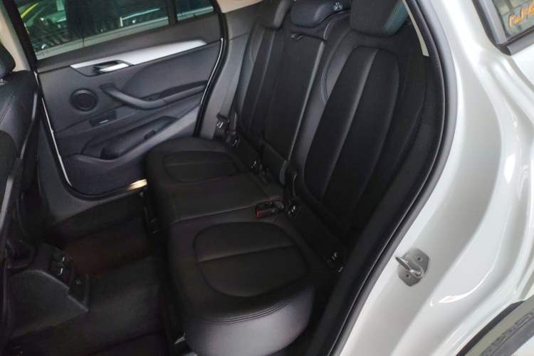 Used BMW X1 2016 sDrive18Li Premium Edition
