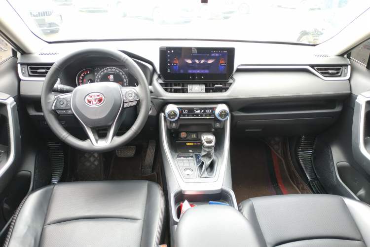 Used Toyota RAV4 2023 2.0L CVT 4x4 Adventure Edition
