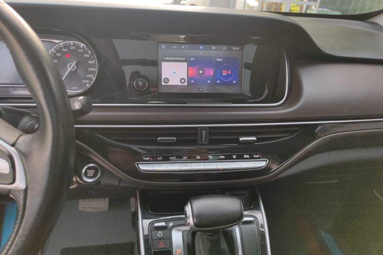 Used GAC Trumpchi M6 2019 270T DCT Luxury Edition (7-seater) China VI