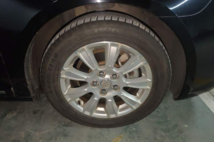 Used Buick LaCrosse 2012 2.4L SIDI Elegant Edition
