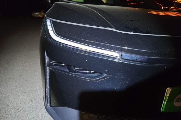 Used Toyota BZ 3X 2025 430 Air+ Right Front Headlight