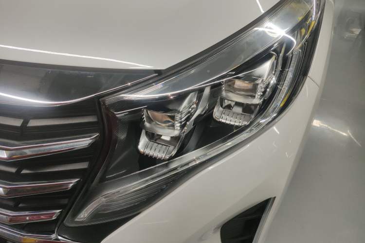 Used GAC Trumpchi M8 2023 Lingxiu Series 390T Prestige Edition Left Front Headlight