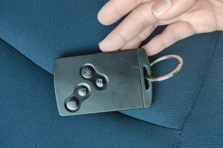 Used Renault Captur 2015 1.2T Automatic Standard Edition Vehicle Key