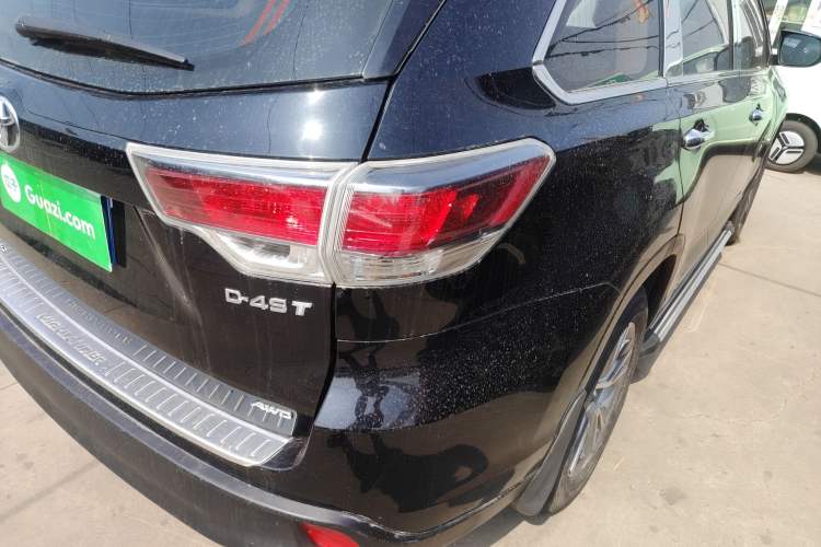 Used Toyota Highlander 2015 2.0T Four-Wheel Drive Elite Edition 7-Seater