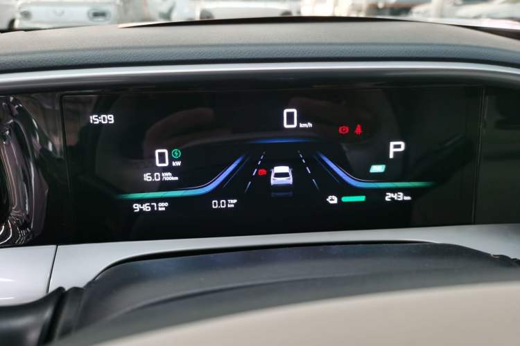 Used Geely Galaxy Geome 2025 410 km Free Version