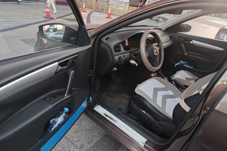 Used Volkswagen Gran Lavida 2013 1.6L Automatic Comfort Model