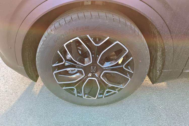 Used Avatr 07 2026 Elite Range-Extended Version Exterior 4