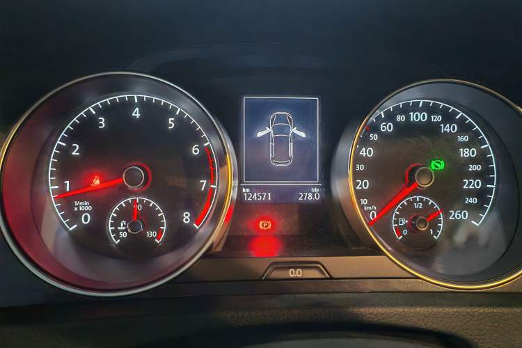 Used Volkswagen Golf 2017 230TSI Automatic Luxury Million-Vehicle Commemorative Edition Instrument Cluster