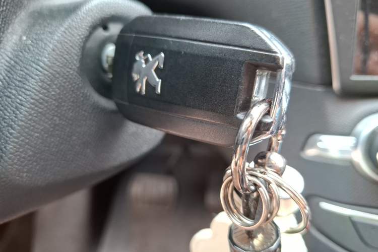 Used Peugeot 408 2014 1.8L Automatic Luxury Edition Vehicle Key