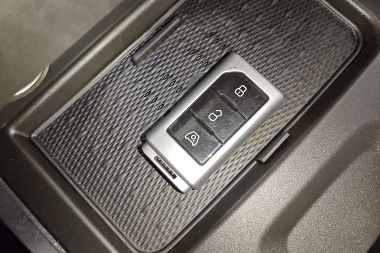 Used 212 T01 2024 2.0T Mechanic