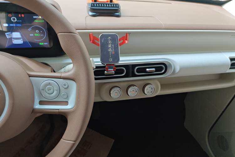 Used Wuling Hongguang MINIEV 2024 3rd Generation 215km Youth Edition
