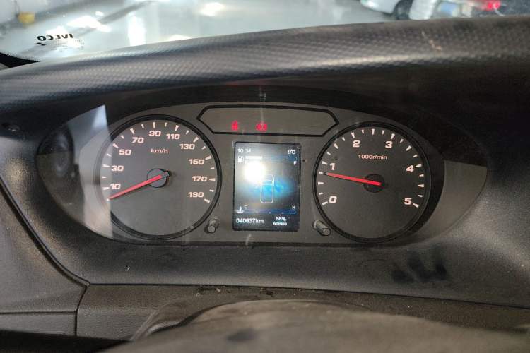 Used Iveco Eurocargo 2021 2.0T Manual Super-Rui Short Wheelbase Low-Roof Side-Hinged Door F1A
