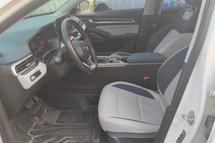 Used Geely Auto Emgrand 2022 4th Generation 1.5L CVT Flagship Model
